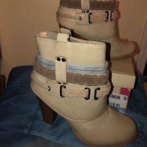 Mojo moxy booties